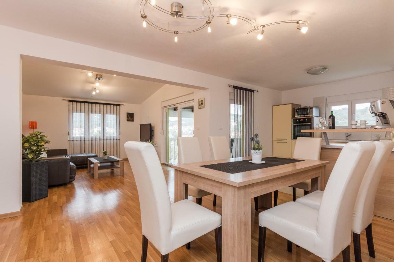 Apartment Natalie Sea View With 3 Bedrooms And Everything Is Air-Conditioned Сали Екстериор снимка