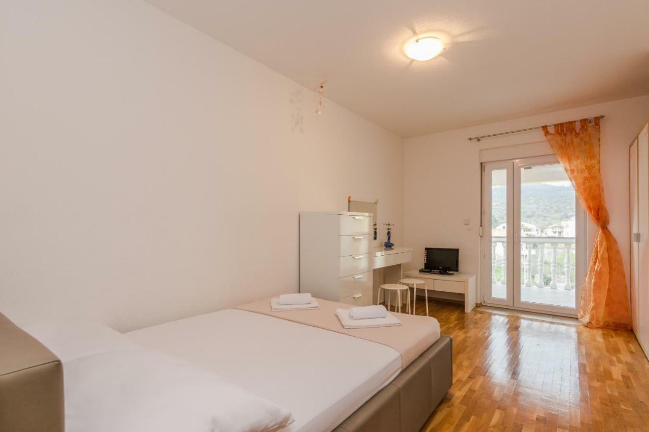 Apartment Natalie Sea View With 3 Bedrooms And Everything Is Air-Conditioned Сали Екстериор снимка