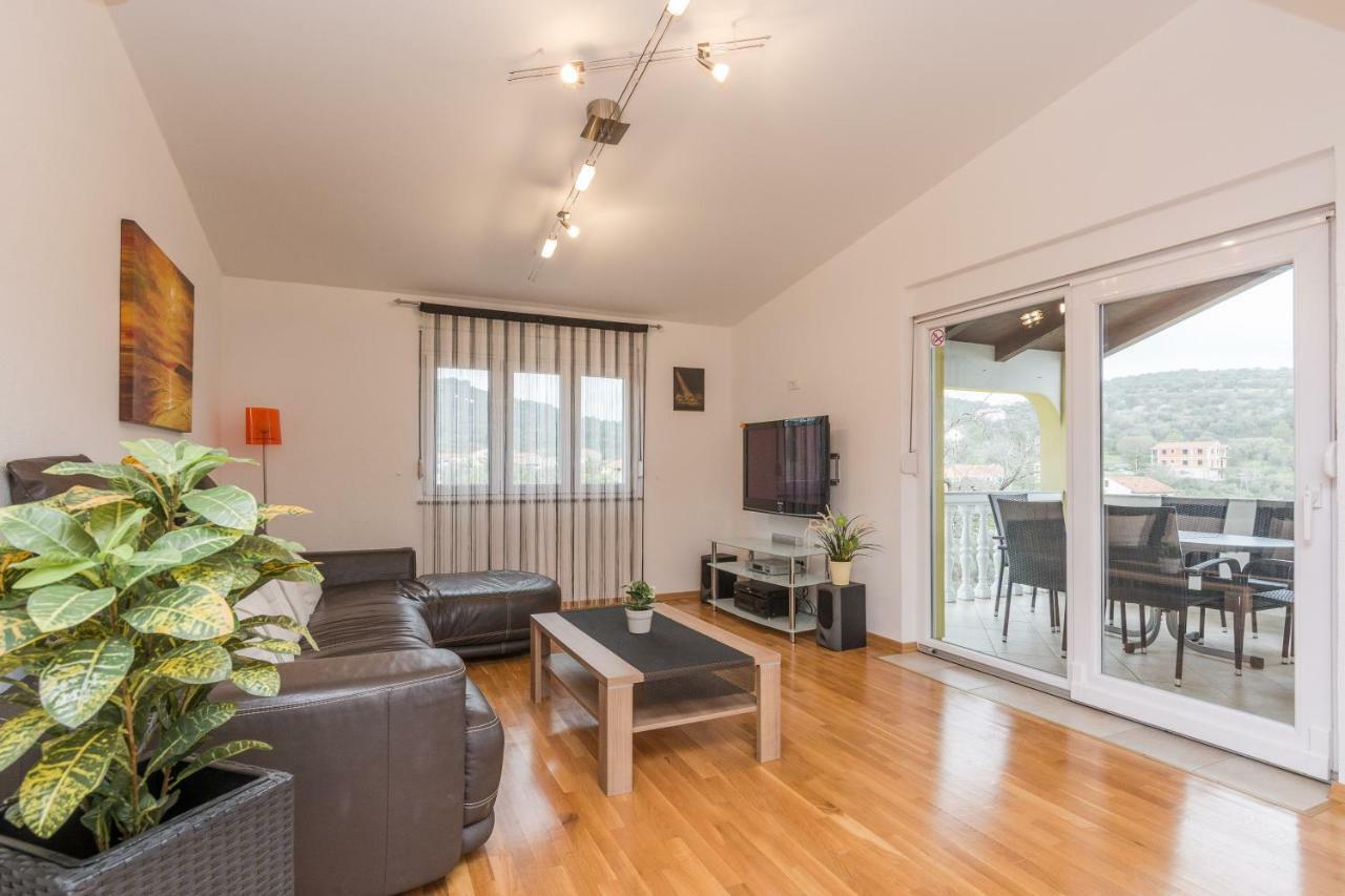 Apartment Natalie Sea View With 3 Bedrooms And Everything Is Air-Conditioned Сали Екстериор снимка